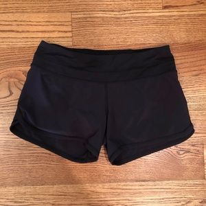 Black Lululemon Speed Up Short 6